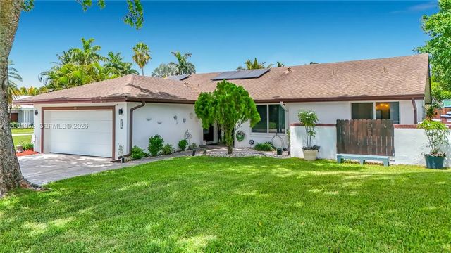 4201 Nw 73rd Avenue, Lauderhill
