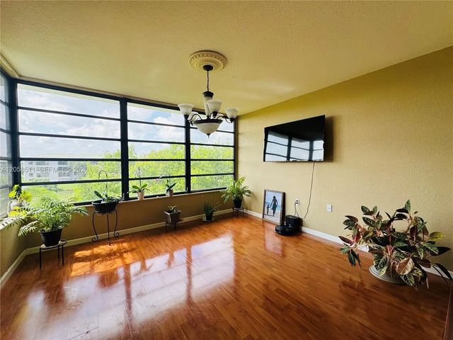 5 of 46 - 1705 Whitehall Drive #401, Davie, FL