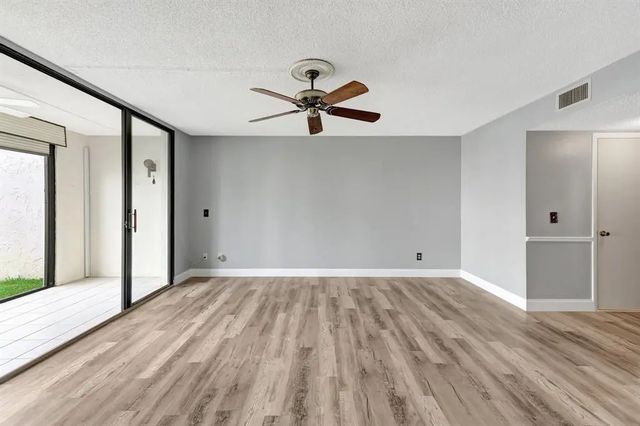 5 of 20 - 1950 Sw Palm City Road #5-104, Stuart, FL