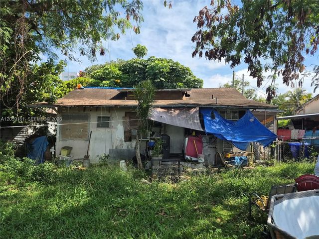 5 of 6 - 353 Ne 58th Street, Miami, FL