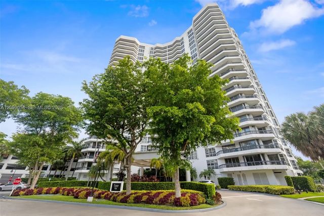 2 of 23 - 3400 Ne 192nd Street #1910, Aventura, FL