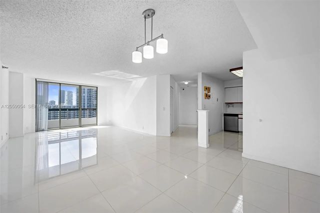 4 of 23 - 3400 Ne 192nd Street #1910, Aventura, FL