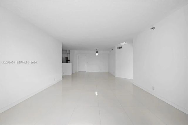 5 of 23 - 3400 Ne 192nd Street #1910, Aventura, FL