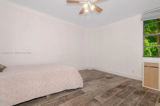 3 of 10 - 3401 N Country Club Drive #117, Aventura, FL