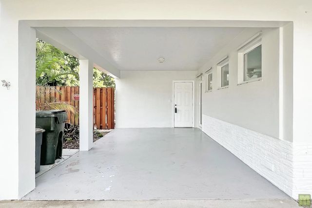 4 of 101 - 3831 Nw 11th Street, Coconut Creek, FL
