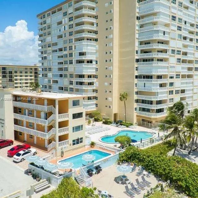 2 of 7 - 3401 Ne 10th Street #ph16w, Pompano Beach, FL