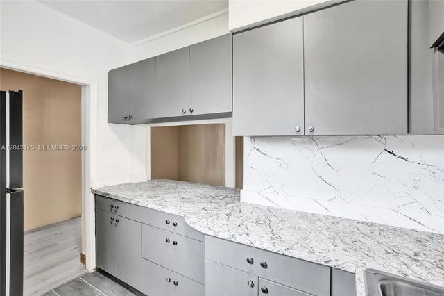 4 of 40 - 1400 Ne 148th Street, Miami, FL