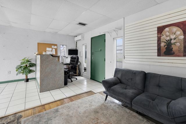 2 of 18 - 600 E Donegan Avenue, Kissimmee, FL