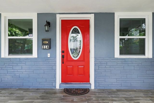 4 of 26 - 314 S F Street, Lake Worth Beach, FL