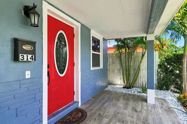 5 of 26 - 314 S F Street, Lake Worth Beach, FL