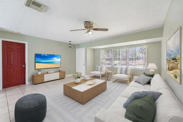3 of 32 - 636 Sw Eyerly Avenue, Port St. Lucie, FL