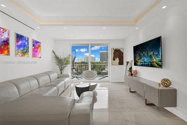 4 of 14 - 9721 E Bay Harbor Drive #6d, Bay Harbor Islands, FL