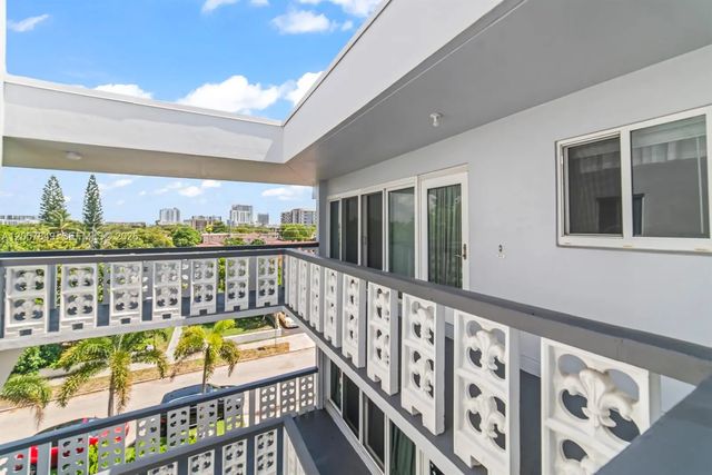 4 of 30 - 1818 Rodman Street #4a, Hollywood, FL