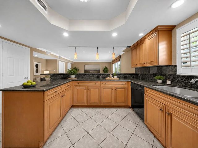 5 of 37 - 1111 E Las Olas Boulevard #308, Fort Lauderdale, FL