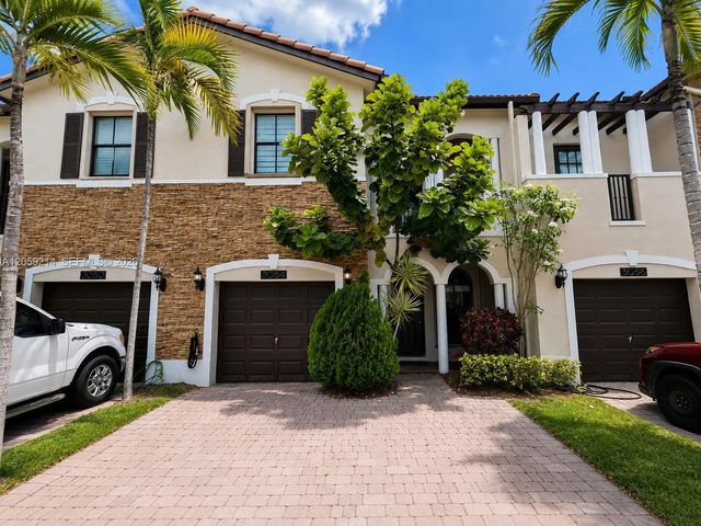 2 of 43 - 3054 Nw 103rd Path, Doral, FL