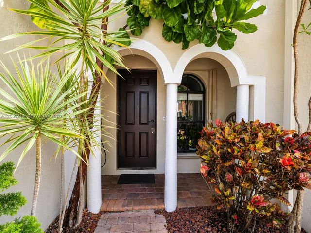 3 of 43 - 3054 Nw 103rd Path, Doral, FL