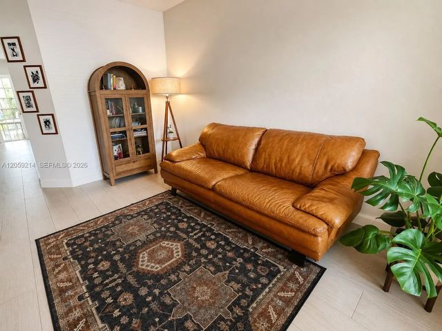 4 of 43 - 3054 Nw 103rd Path, Doral, FL