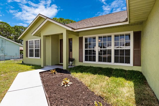2 of 46 - 574 Sw Fairview Avenue, , FL