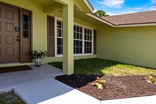 3 of 46 - 574 Sw Fairview Avenue, , FL