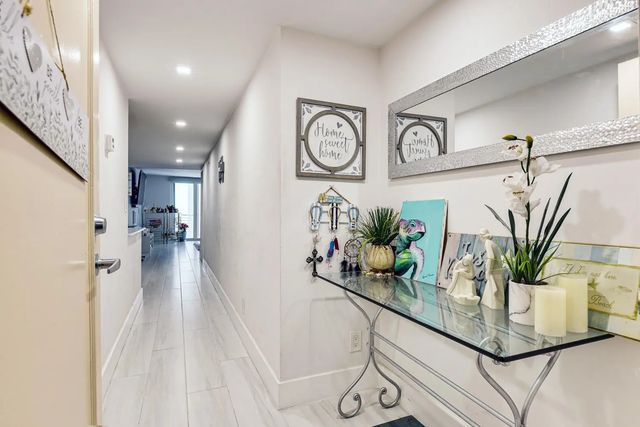 3 of 24 - 812 Briny Avenue #10c, Pompano Beach, FL