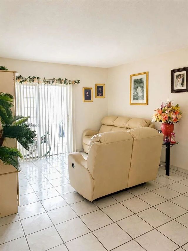 3 of 15 - 110 Royal Palm Road #208, Hialeah Gardens, FL