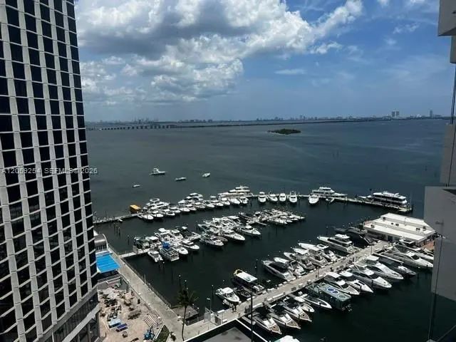 3 of 20 - 555 Ne 15th Street #20e, Miami, FL