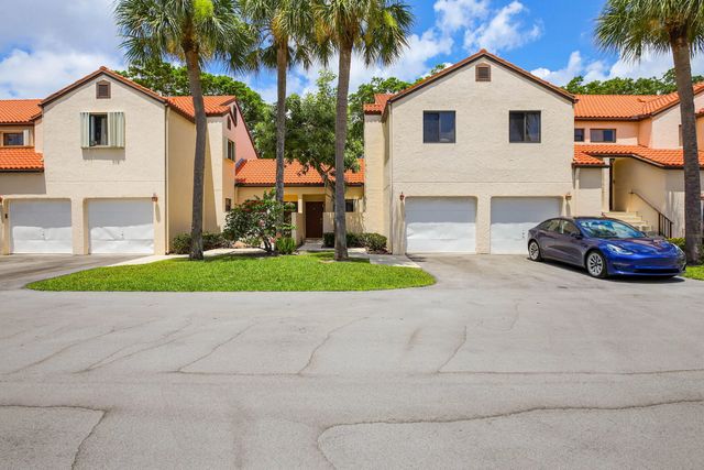 14 Vía De Casas Sur #103, Boynton Beach