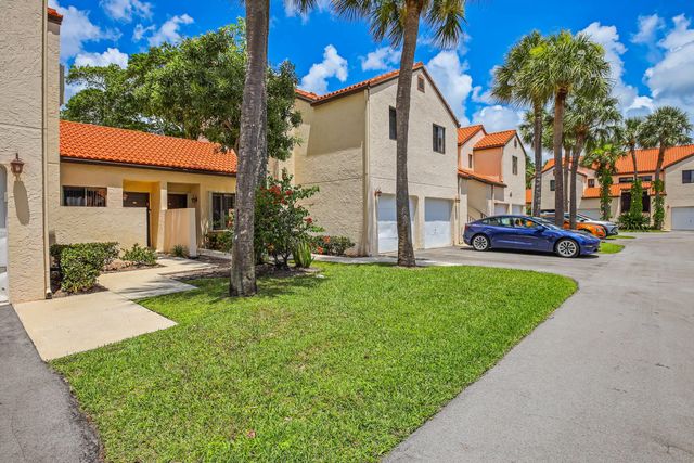 2 of 35 - 14 Vía De Casas Sur #103, Boynton Beach, FL