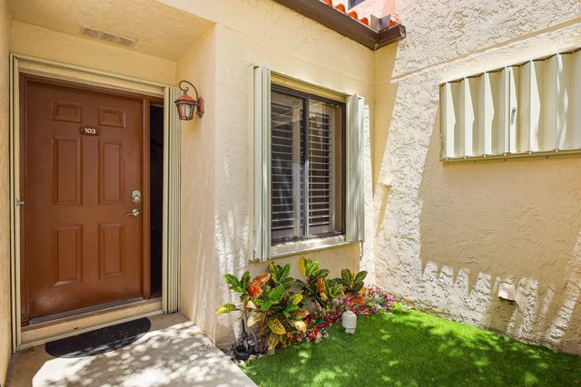 4 of 35 - 14 Vía De Casas Sur #103, Boynton Beach, FL