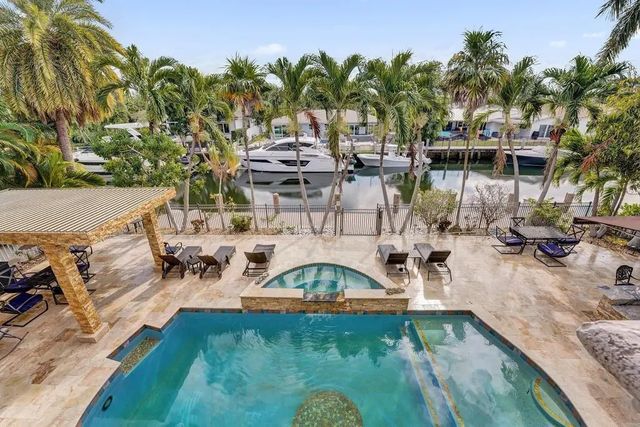 3 of 100 - 2340 Ne 47th Street, Lighthouse Point, FL