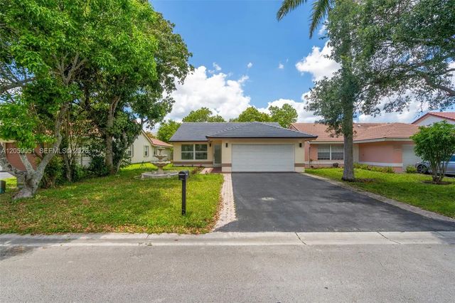 2 of 44 - 2828 Nw 95th Avenue, Coral Springs, FL
