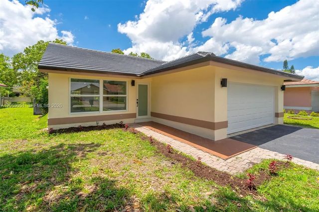 4 of 44 - 2828 Nw 95th Avenue, Coral Springs, FL
