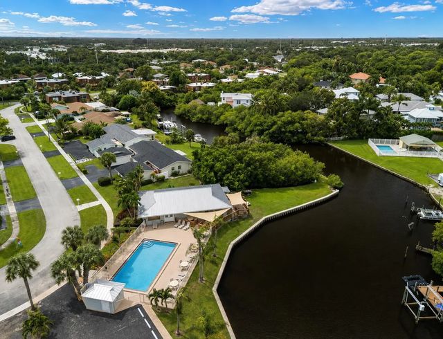 5 of 29 - 110 N Delaware Boulevard #11a, Jupiter, FL