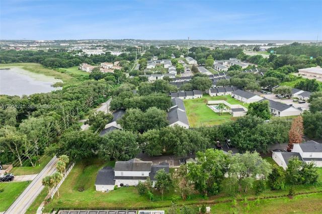 4 of 31 - 608 S Grand Highway, Clermont, FL