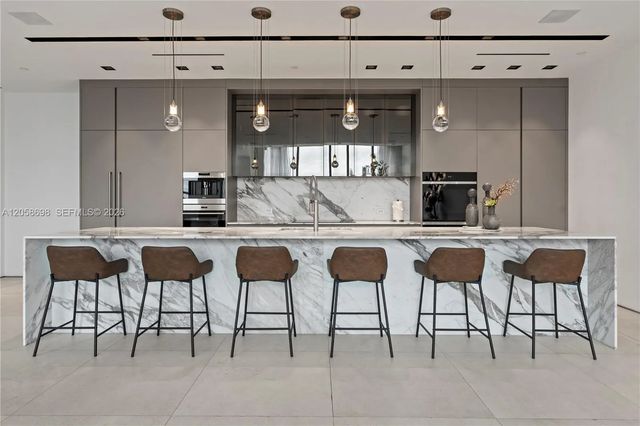 5 of 29 - 650 Ne 32nd Street #bh2, Miami, FL