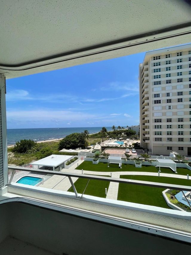 2 of 43 - 1850 S Ocean Boulevard #509, Lauderdale-By-The-Sea, FL