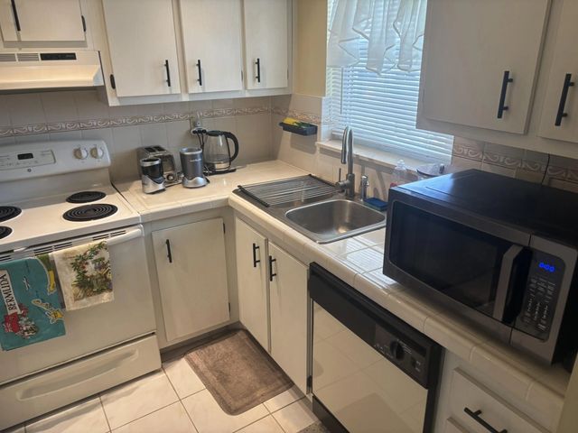 2 of 12 - 6670 Royal Palm Boulevard #308k, Margate, FL