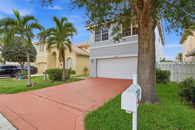 3 of 33 - 7775 Springfield Lake Drive, Lake Worth, FL