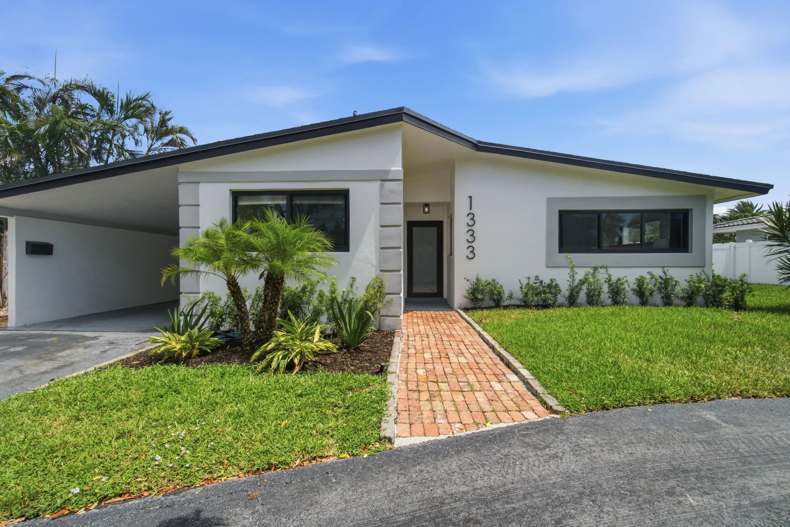 1333 Se 8th Street, Deerfield Beach
