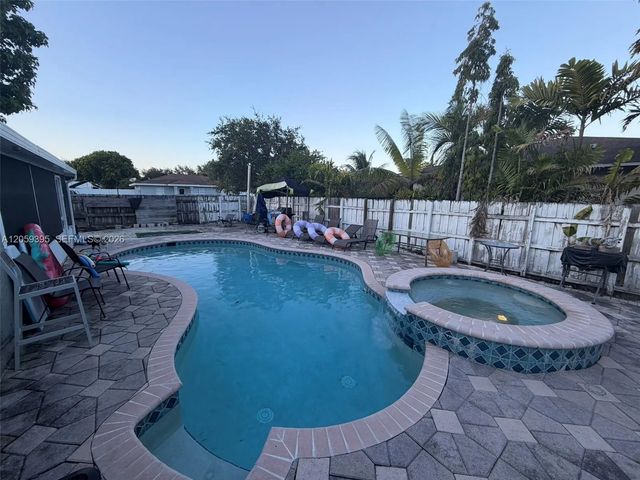 4 of 27 - 29203 Sw 142nd Avenue, Homestead, FL