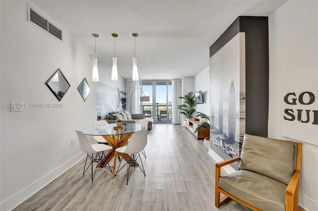 4 of 93 - 2602 E Hallandale Beach Boulevard #r906, Hallandale Beach, FL