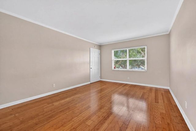 3 of 30 - 715 Ne 91st Street #3a, Miami Shores, FL