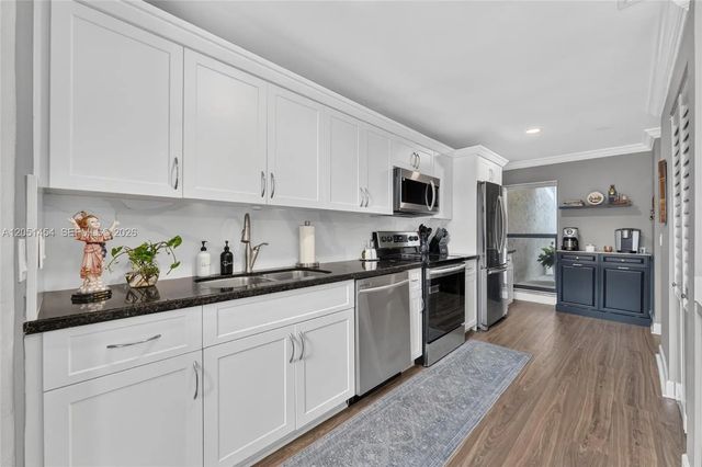 3 of 35 - 9260 Nw 16th Street ##9260, Pembroke Pines, FL