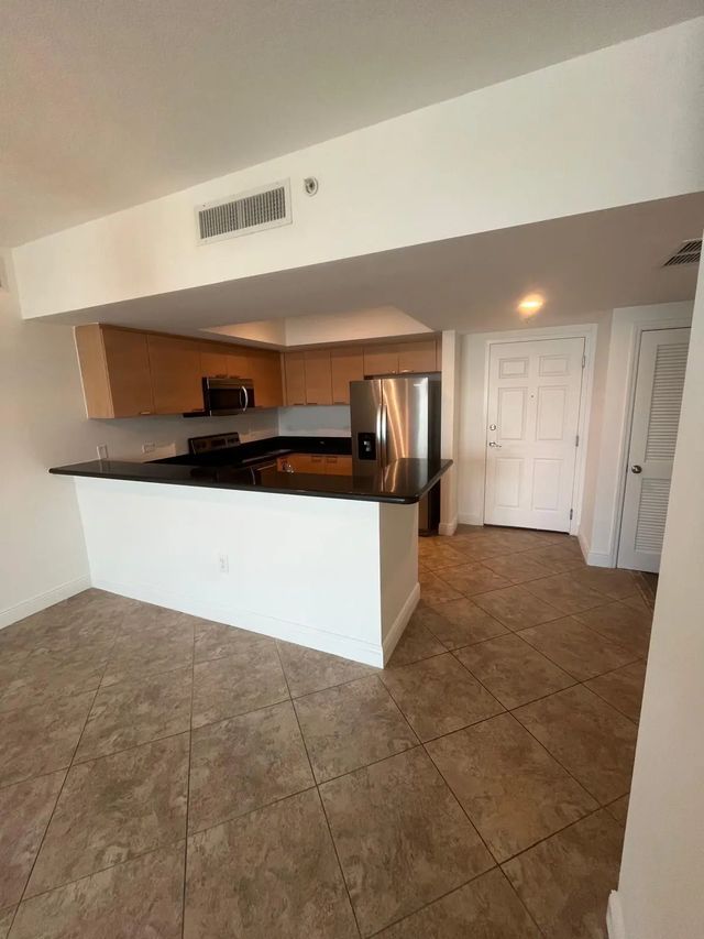 140 S Dixie Highway #525, Hollywood