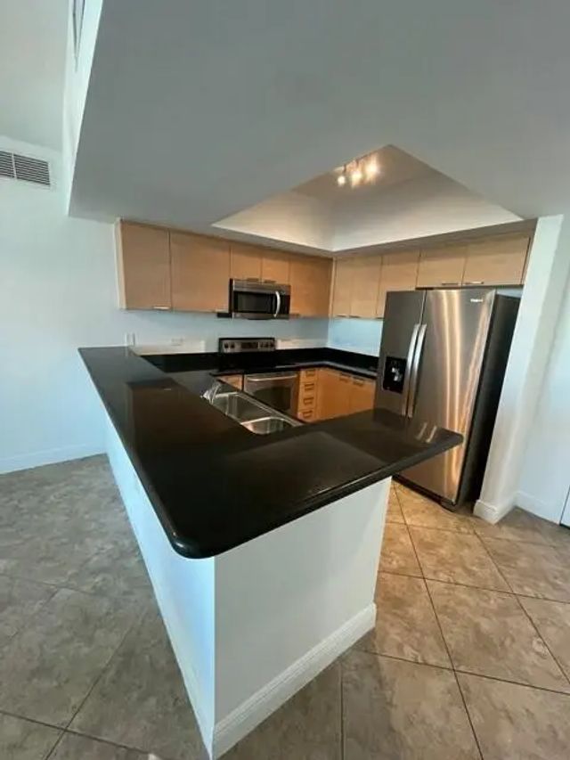 5 of 15 - 140 S Dixie Highway #525, Hollywood, FL