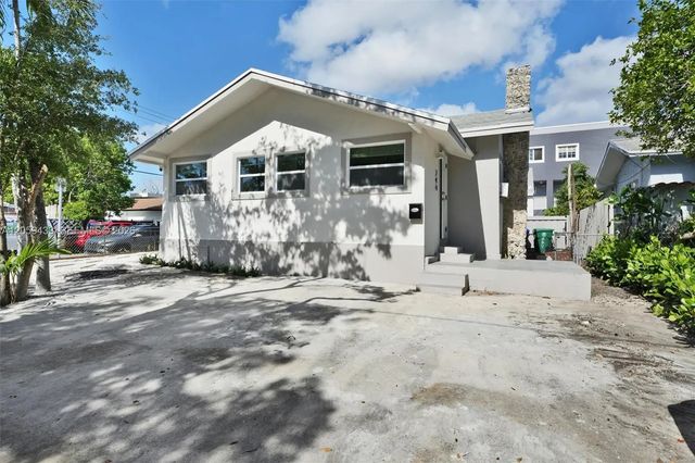 244 Sw 14th Avenue, Miami