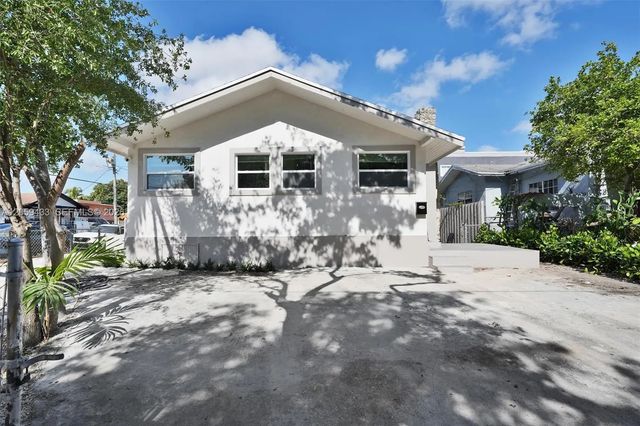 4 of 65 - 244 Sw 14th Avenue, Miami, FL