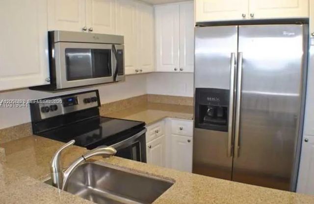 3 of 9 - 1800 Sunset Harbour Drive #1109, Miami Beach, FL