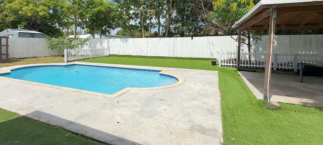 2 of 14 - 1751 Lauderdale Manor Drive, Fort Lauderdale, FL