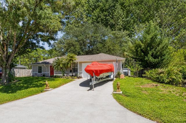 2 of 32 - 1034 Utah Street Se, Palm Bay, FL
